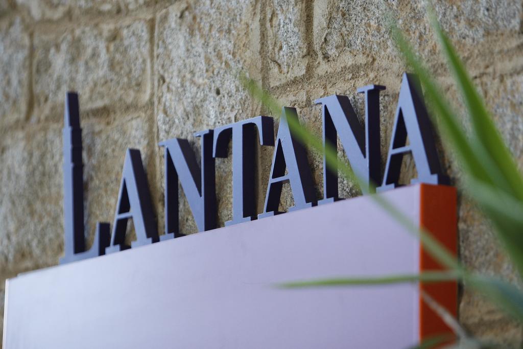 Lantana Garden Hotel Pilas Exterior foto